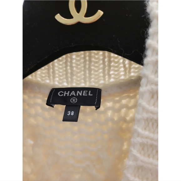 Chanel Alpaca Wool Cardigan - Picture 6 of 10